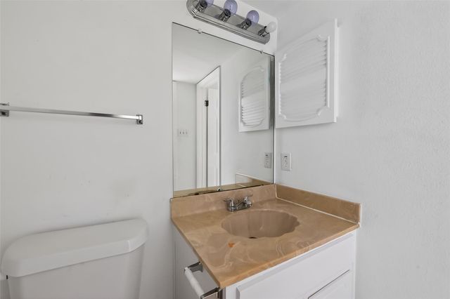 14555 Wunderlich Drive 2208, Houston, TX 77069
