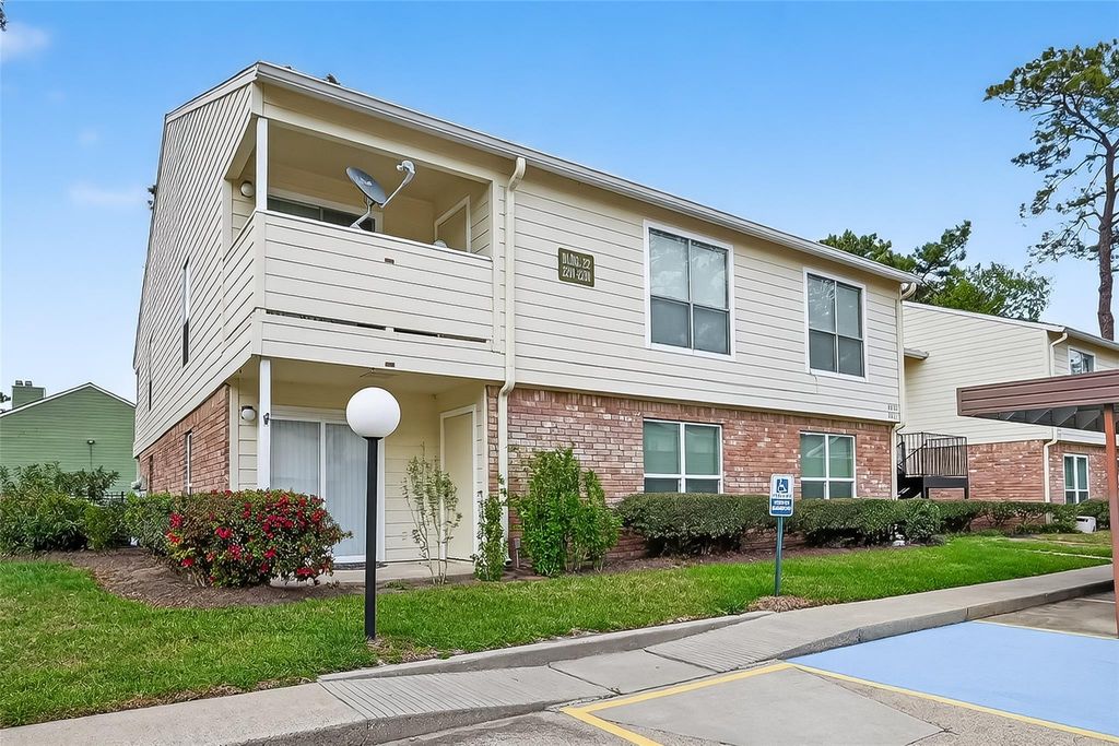 14555 Wunderlich Drive 2208, Houston, TX 77069