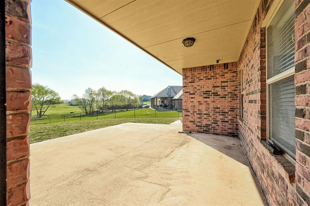 1970 Saddlecloth Trail, Guthrie, OK 73044