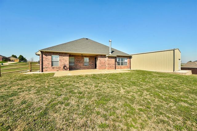 1970 Saddlecloth Trail, Guthrie, OK 73044