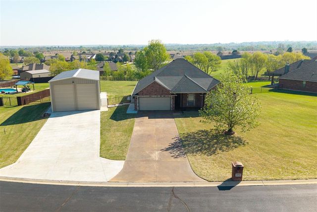 1970 Saddlecloth Trail, Guthrie, OK 73044