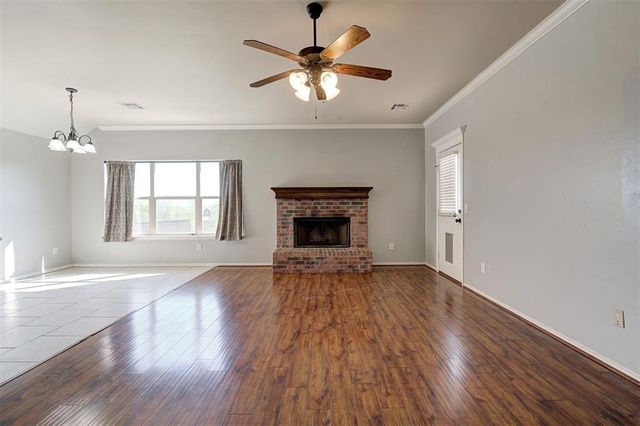 1970 Saddlecloth Trail, Guthrie, OK 73044