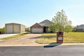 1970 Saddlecloth Trail, Guthrie, OK 73044