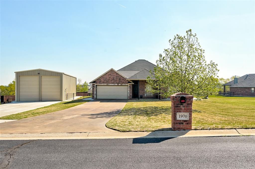 1970 Saddlecloth Trail, Guthrie, OK 73044
