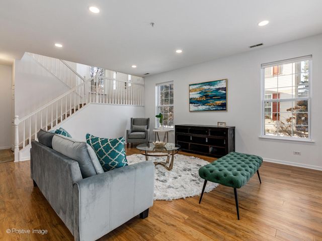 121 Commons Court, Wheeling, IL 60090