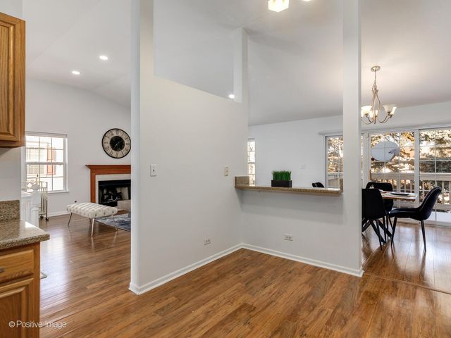 121 Commons Court, Wheeling, IL 60090