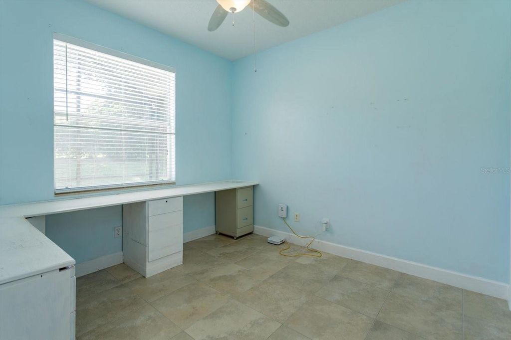 Image 11 of property listing at 12560 KATHERINE CIRCLE, Clermont, FL 34711