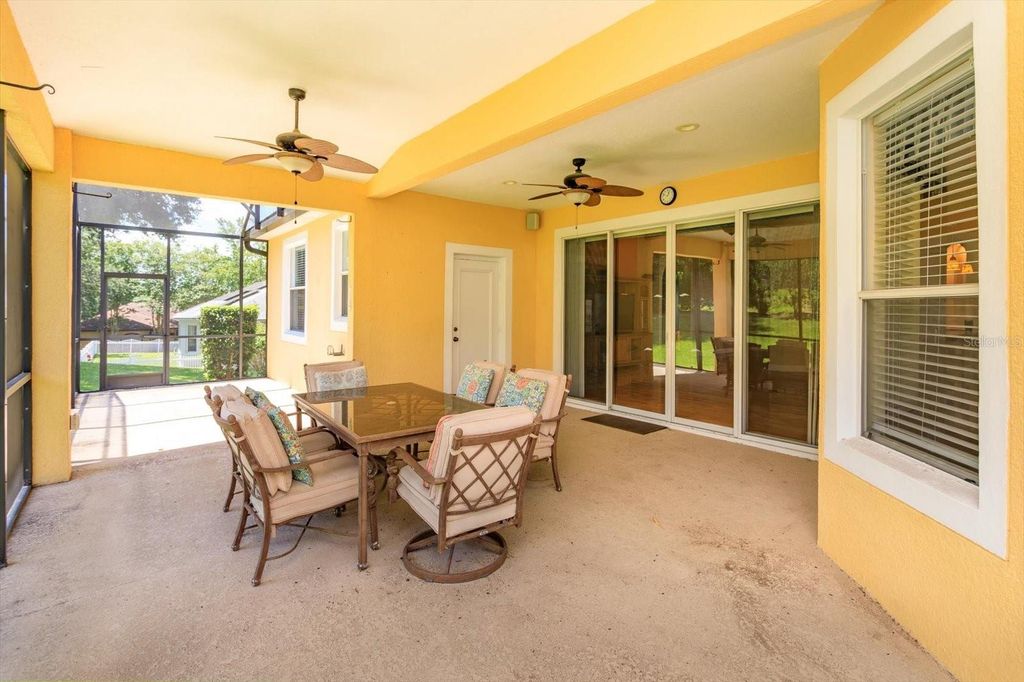 Image 15 of property listing at 12560 KATHERINE CIRCLE, Clermont, FL 34711