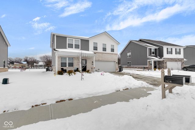 7423 Manor Lake Lane, Indianapolis, IN 46268
