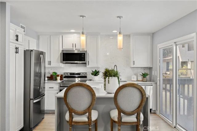 3 Summer Breeze, Irvine, CA 92603