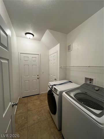 1401 SEWARD Street 103, Las Vegas, NV 89128