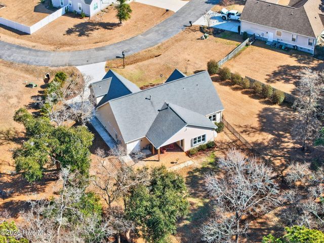 5360 Glennfield Circle SE, Boiling Spring Lakes, NC 28461