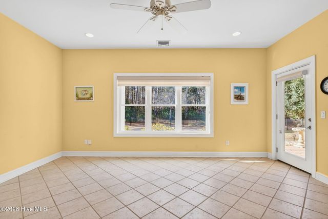 5360 Glennfield Circle SE, Boiling Spring Lakes, NC 28461