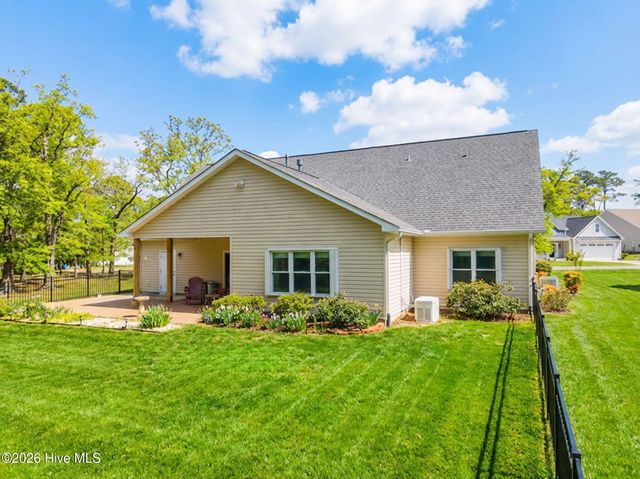 5360 Glennfield Circle SE, Boiling Spring Lakes, NC 28461