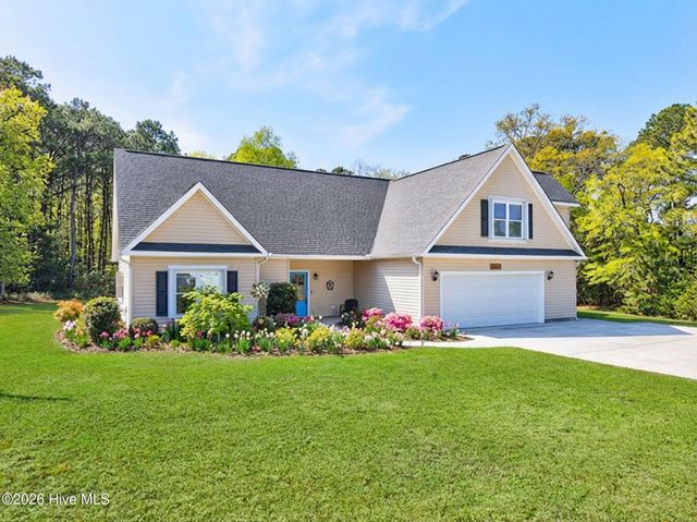 5360 Glennfield Circle SE, Boiling Spring Lakes, NC 28461