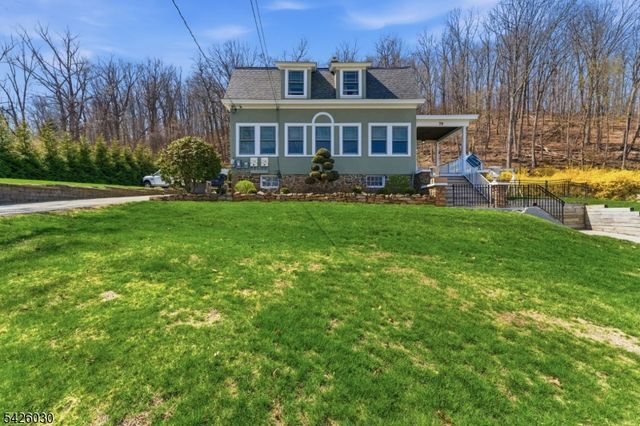 79 Ann St, Dover Town, NJ 07801