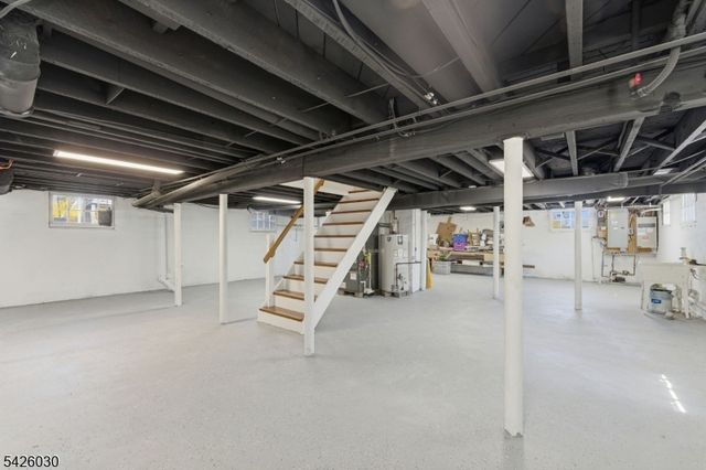 79 Ann St, Dover Town, NJ 07801