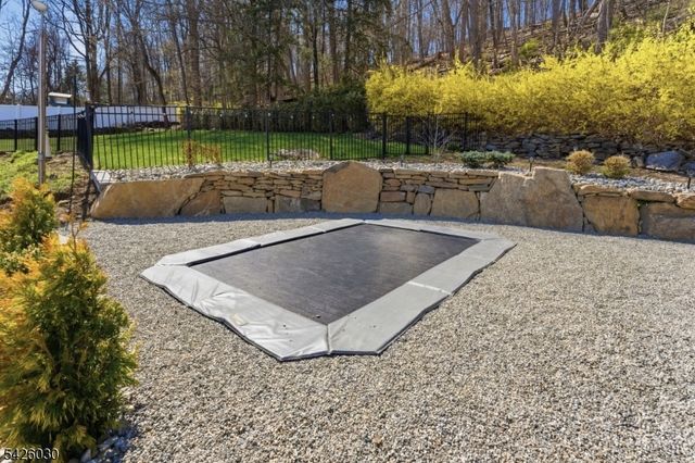 79 Ann St, Dover Town, NJ 07801