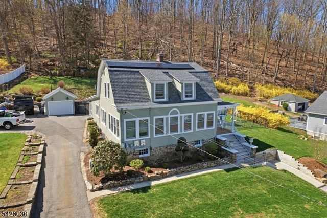 79 Ann St, Dover Town, NJ 07801