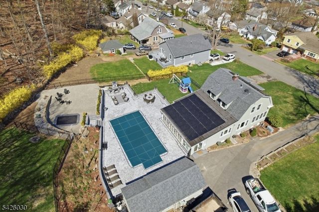 79 Ann St, Dover Town, NJ 07801