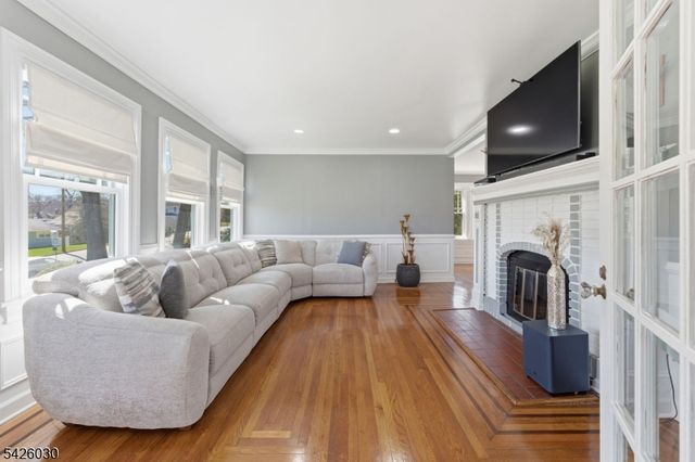 79 Ann St, Dover Town, NJ 07801