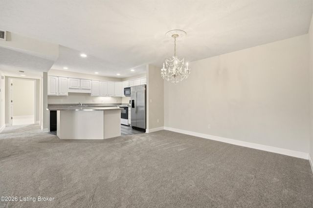 8500 Atrium Dr 201, Louisville, KY 40220