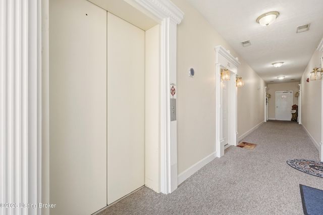 8500 Atrium Dr 201, Louisville, KY 40220