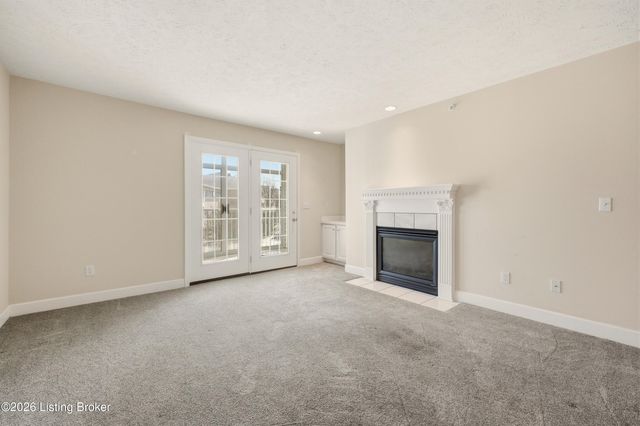 8500 Atrium Dr 201, Louisville, KY 40220