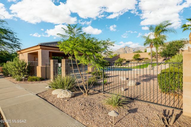 303 E Camino Lomas, Tucson, AZ 85704