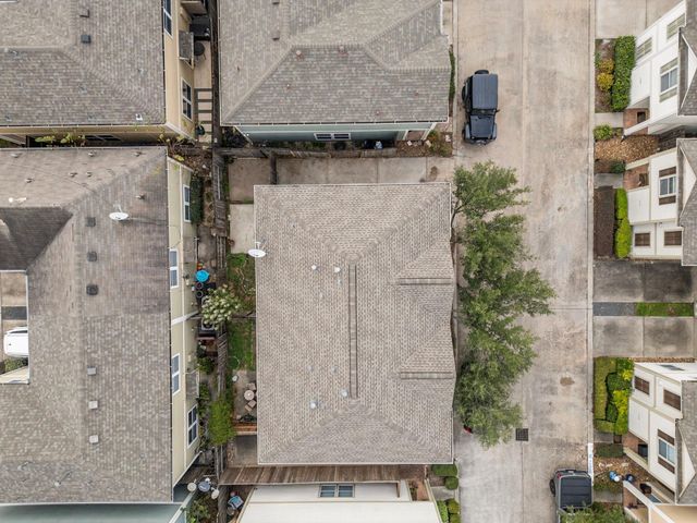 1710 Redwing Cove Drive, Houston, TX 77009