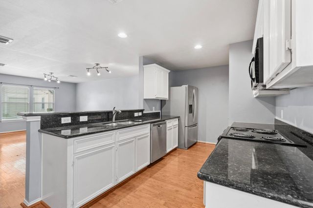 1710 Redwing Cove Drive, Houston, TX 77009