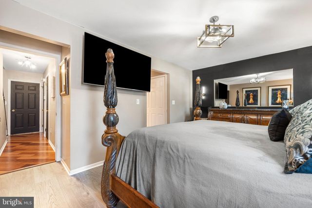 37 WESLEY LN, Burlington, NJ 08016