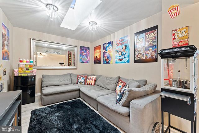 37 WESLEY LN, Burlington, NJ 08016