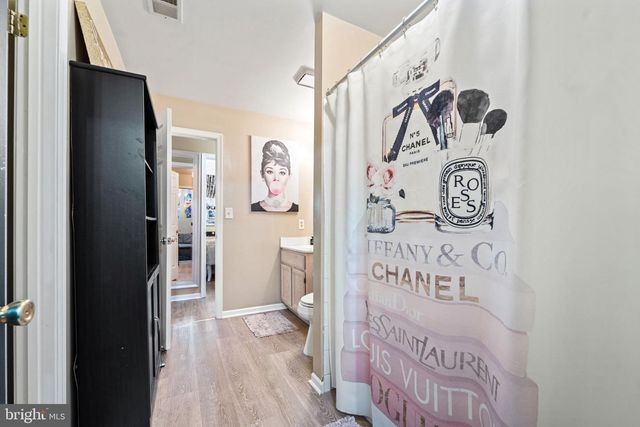 37 WESLEY LN, Burlington, NJ 08016