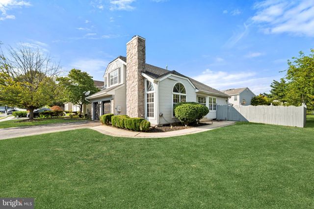 37 WESLEY LN, Burlington, NJ 08016