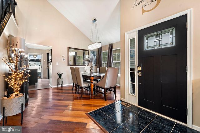37 WESLEY LN, Burlington, NJ 08016