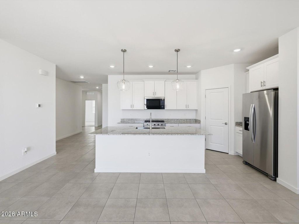 8518 W DISCOVERY Way, Florence, AZ 85132 — photo 4