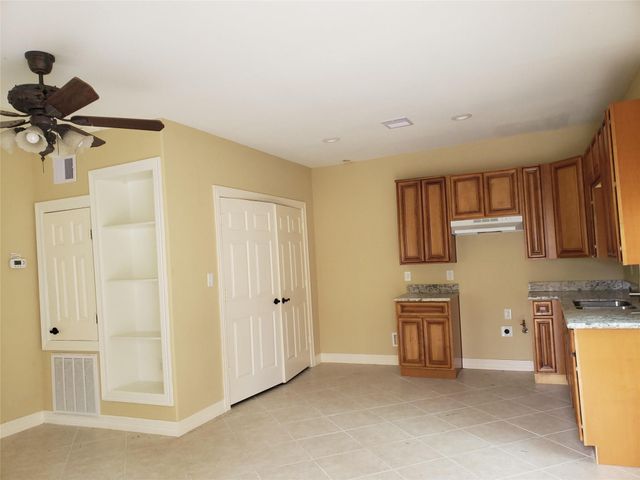 319 Johnson Street B, Pasadena, TX 77506