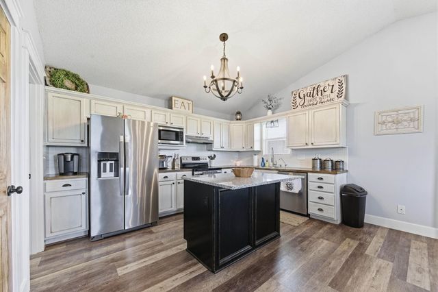 3558 S 215th St W, Goddard, KS 67052