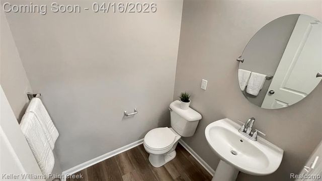4957 Treeside Lane, Troy, MI 48098