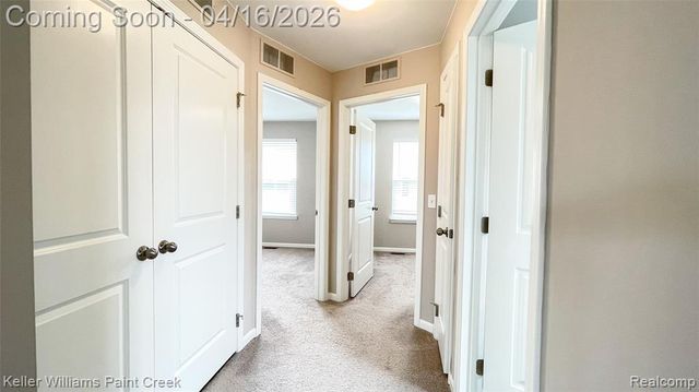 4957 Treeside Lane, Troy, MI 48098