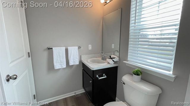4957 Treeside Lane, Troy, MI 48098