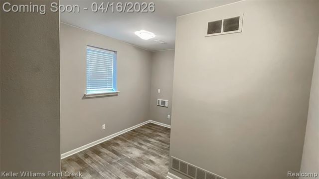 4957 Treeside Lane, Troy, MI 48098