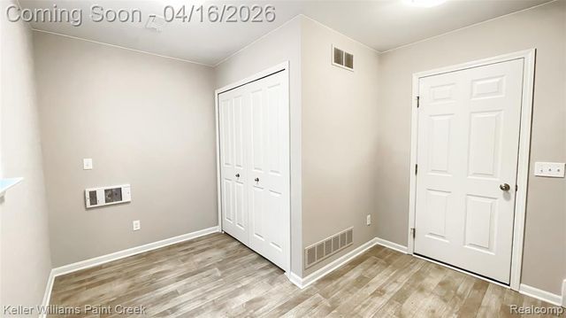 4957 Treeside Lane, Troy, MI 48098