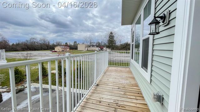 4957 Treeside Lane, Troy, MI 48098