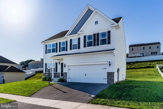 200 CHAMPIONS DR, York Haven, PA 17370
