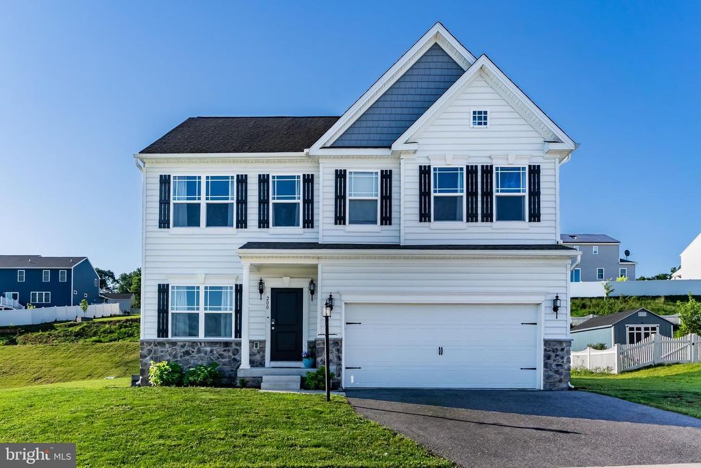 200 CHAMPIONS DR, York Haven, PA 17370