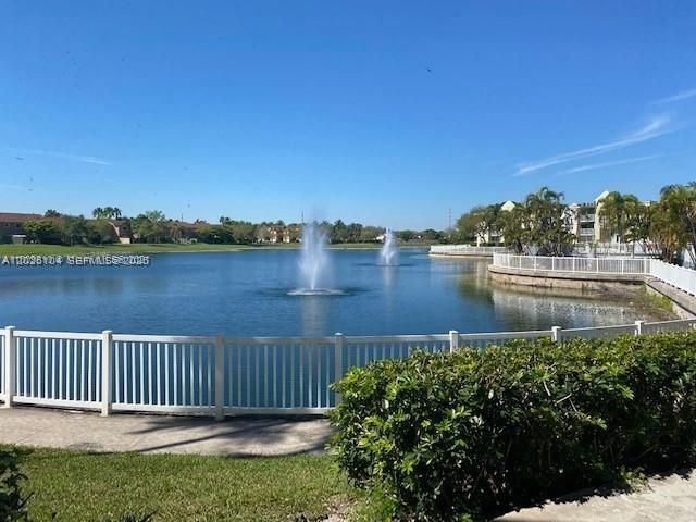 8600 SW 212th St 308, Cutler Bay, FL 33189