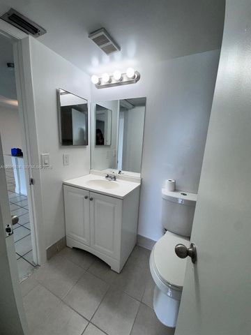 8600 SW 212th St 308, Cutler Bay, FL 33189