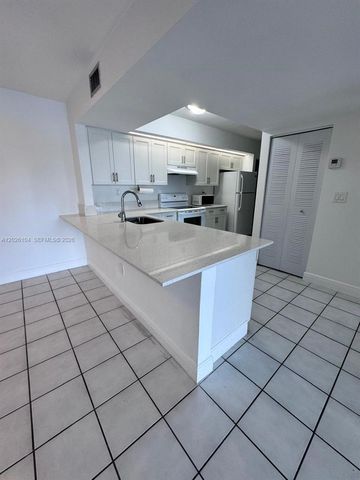 8600 SW 212th St 308, Cutler Bay, FL 33189